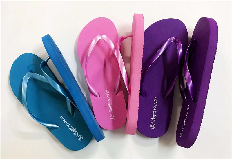 Women Printing Slippers Stock